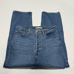 Levi’s ribcage straight ankle button fly Size 30